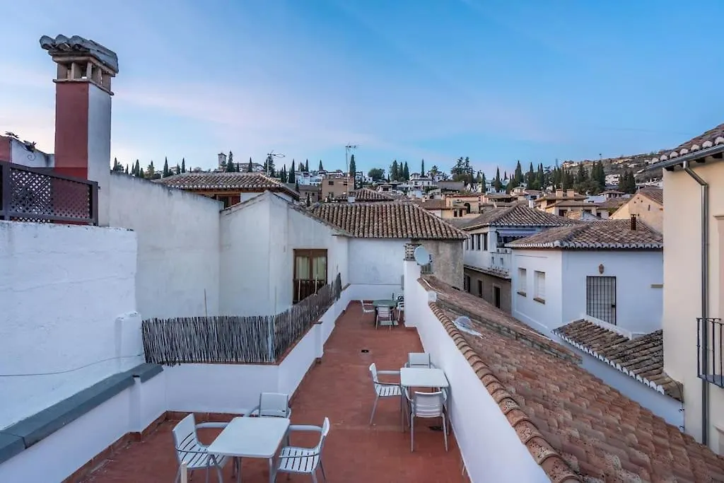 Frente A La Alhambra Apartment Granada